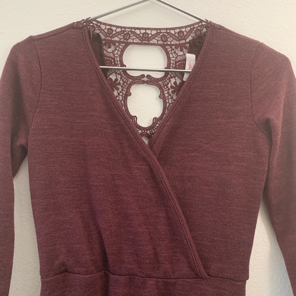 Candie’s burgundy dress with lace back Super cute! - Picture 4 of 7